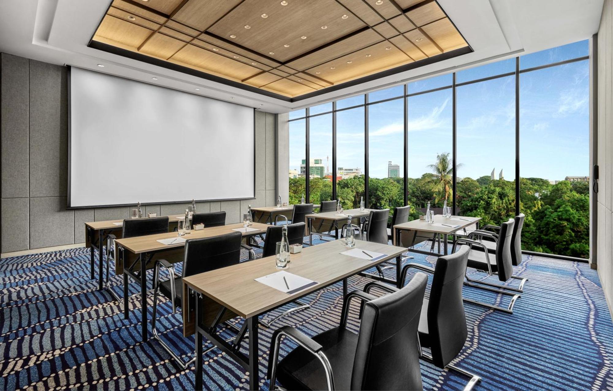 Hyatt Place Makassar Dış mekan fotoğraf
