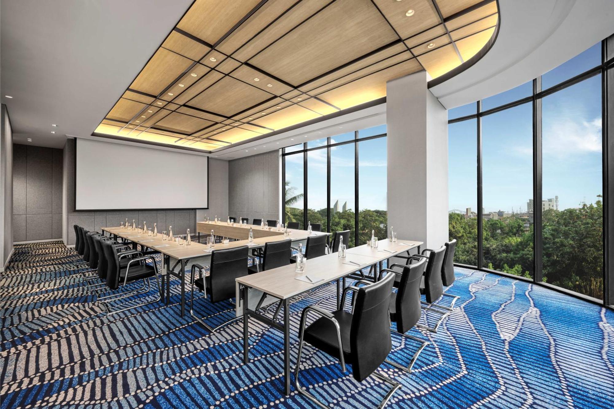 Hyatt Place Makassar Dış mekan fotoğraf